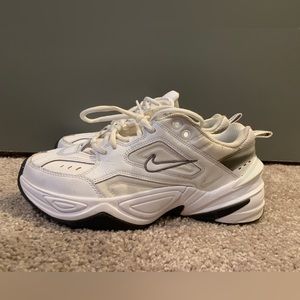 Nike Sneaker